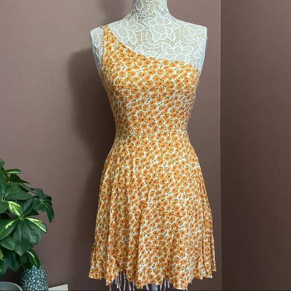 SHOWPO Sunflower, Vol. 6 Dress - Picture 2 of 9